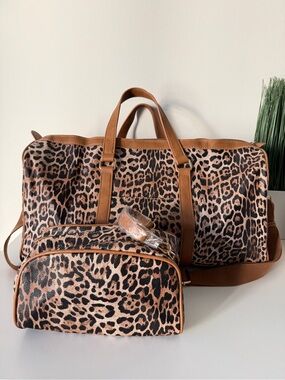 Leopard Print Weekender Duffle Bag Set w/ Toiletry Pouch Travel New